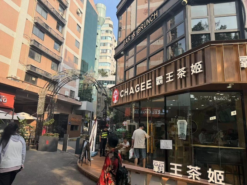 房东直租 望平街临河双开间铺面 可做重餐饮