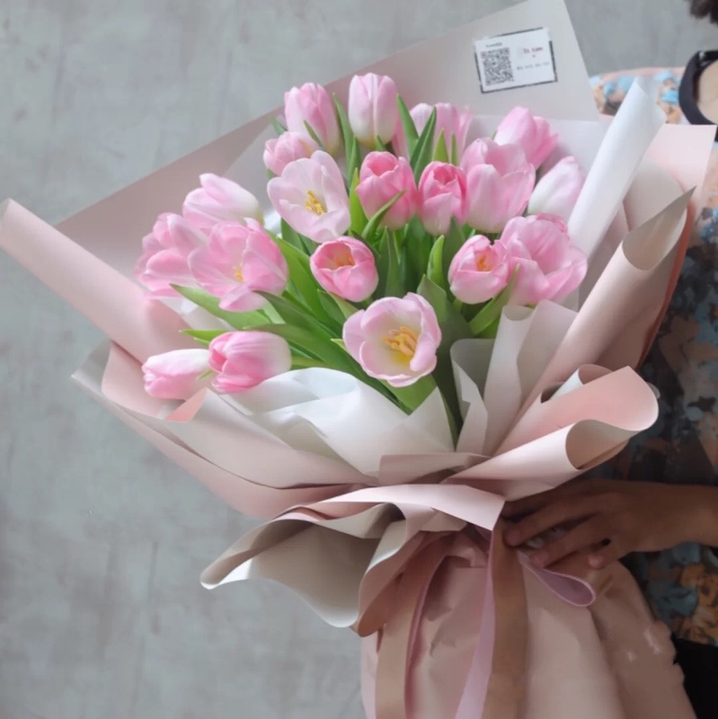 粉色郁金香花束19枝（租完即送）